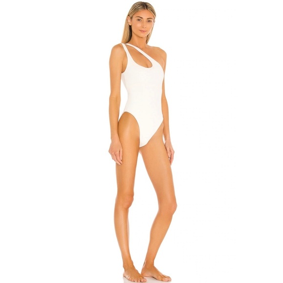 L * SPACE phoebe one piece swim - Picture 4 of 8